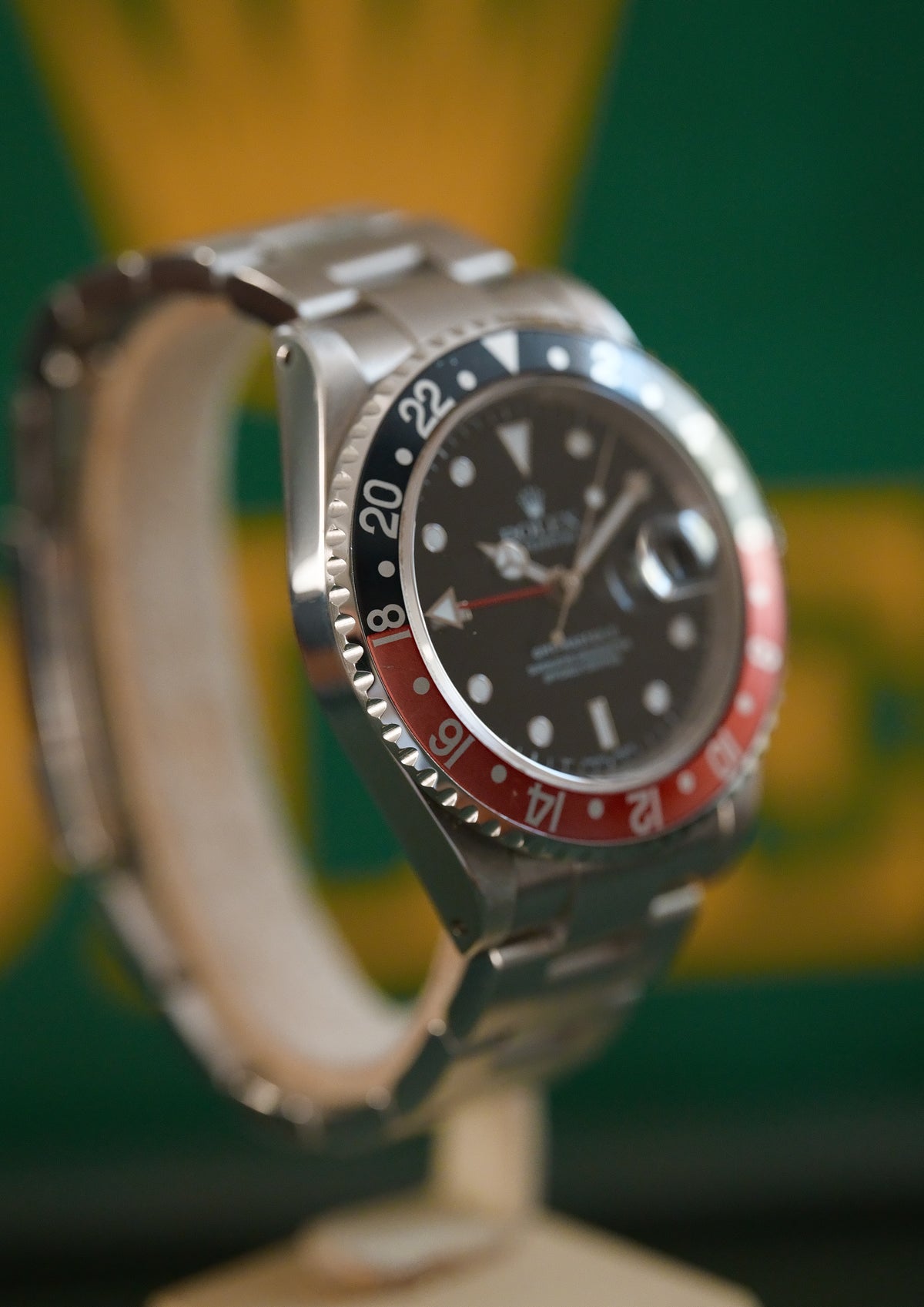 ROLEX GMT-MASTER II 16710 « COKE » — 2002 — BOX & PAPERS
